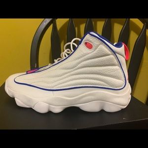 Jordan strong pro size 10.5